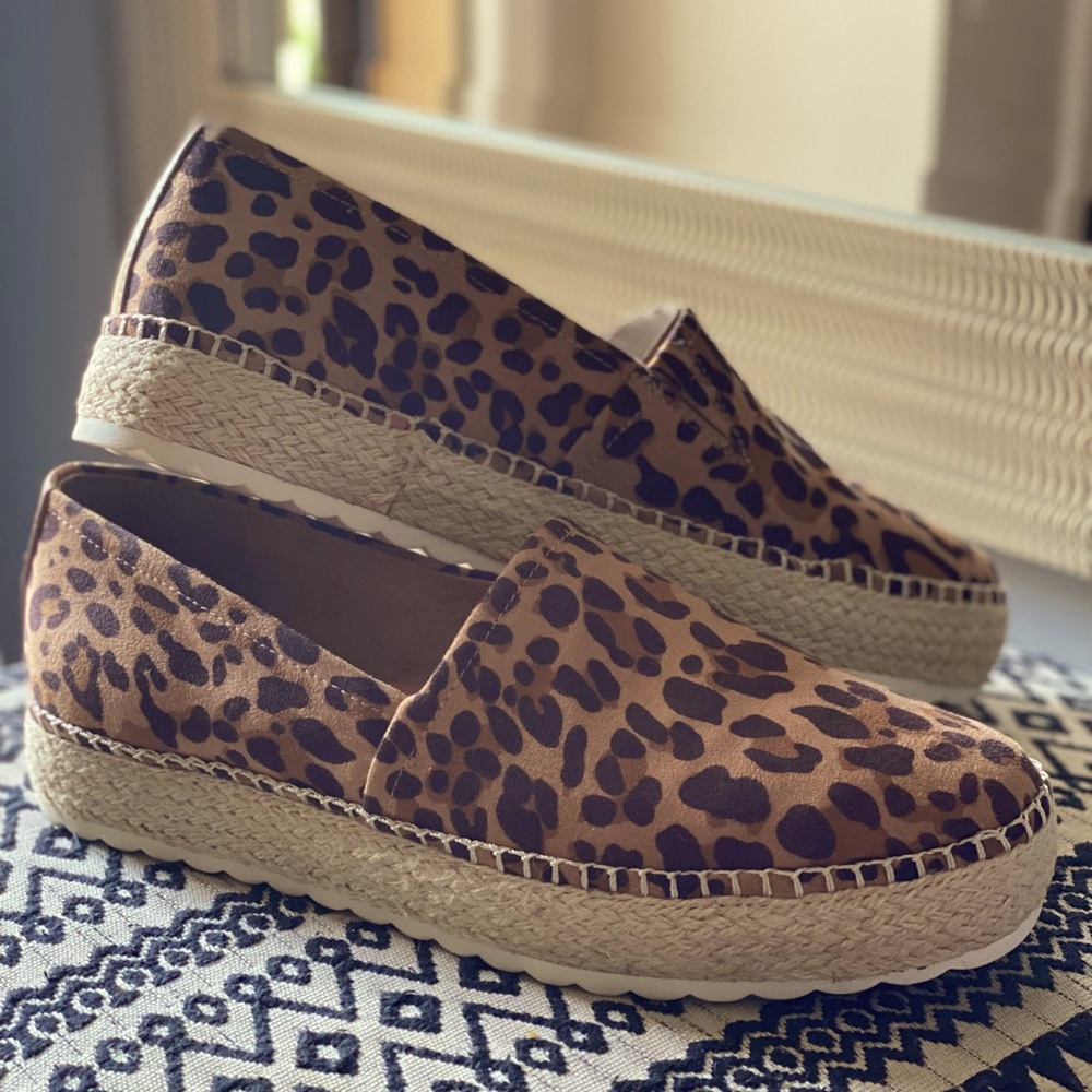 Dr. Scholl’s Essential Collection Leopard Print Shoes 8.5